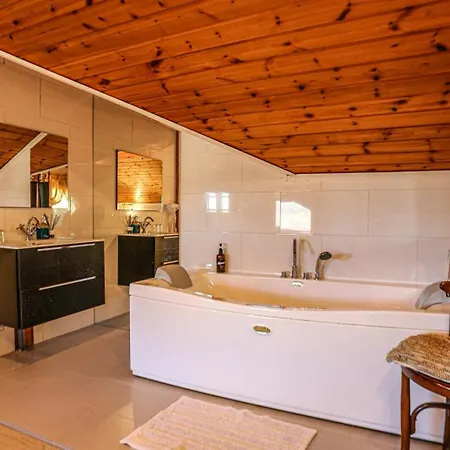 Les 3* Santa Maria de Palautordera