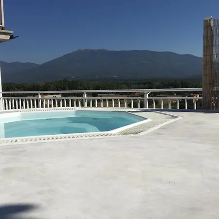 Les Pensión 3*